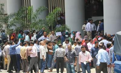 সচিবালয়ে চতুর্থ দিনের মতো বিক্ষোভ, নিরাপত্তায় সোয়াট-বিজিবি