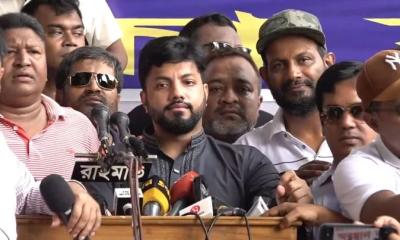 ইশরাক সমর্থকরা ফের নগর ভবনে, সংবিধান লঙ্ঘনের অভিযোগ স্থানীয় সরকার উপদেষ্টার বিরুদ্ধে