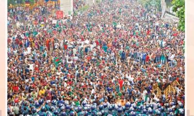 ‘বাংলা ব্লকেড’ কর্মসূচিতে পুলিশের বাধা, লাঠিচার্জ ও টিয়ার শেল নিক্ষেপ