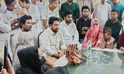 প্রশাসনের বিভিন্ন জায়গায় স্বৈরাচারের দোসররা আছে: নাহিদ ইসলাম