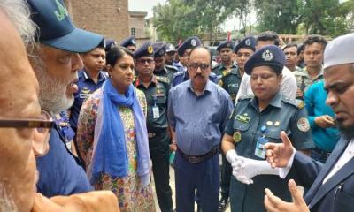 এনসিপির ক্ষতিগ্রস্ত মঞ্চ, কারাগার ঘুরে দেখলেন দুই উপদেষ্টা