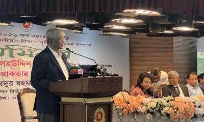 সরকারের কাজ অনুধাবন করতে ‘অন্তর্দৃষ্টি’ লাগবে, অর্থনীতিবিদদের সালেহউদ্দিন