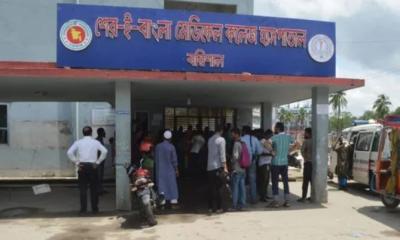 কর্মচারীদের ধর্মঘটে শেবাচিম হাসপাতালে অচলাবস্থা