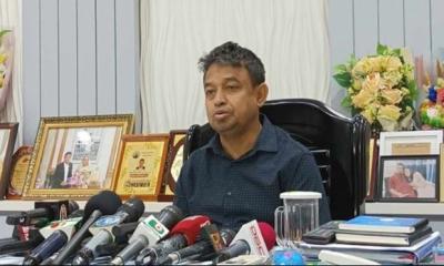 সাবেক ডিবিপ্রধান হারুনসহ পুলিশের ১৮ কর্মকর্তা সাময়িক বরখাস্ত