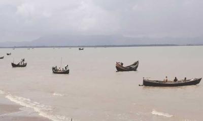 টানা তিন দিনে ৩৩ জেলেকে ধরে নিয়েছে আরাকান আর্মি