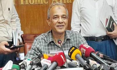 শান্তিপূর্ণ পরিবেশে পূজা হবে, সন্ধ্যা ৭টার আগেই বিসর্জন: স্বরাষ্ট্র উপদেষ্টা