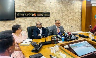বাণিজ্য ঘাটতি কমানো গেলে যুক্তরাষ্ট্র শুল্ক আরও কমাবে: বাণিজ্য উপদেষ্টা
