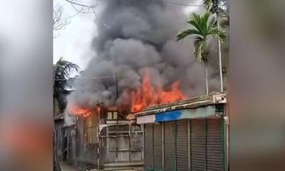 কুমিল্লায় মাইকে ঘোষণা দিয়ে ৪ মাজারে হামলা-ভাঙচুর ও অগ্নিসংযোগ