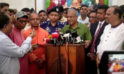 দুর্গাপূজায় নিরাপত্তার ঝুঁকি নেই, সম্প্রীতির বন্ধন এবার আরও অটুট থাকবে: স্বরাষ্ট্র উপদেষ্টা