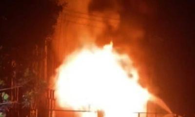 ঘোড়াশাল তাপ বিদ্যুৎ কেন্দ্রে আগুন, ২ উপজেলা ৬ ঘণ্টা বিদ্যুৎহীন