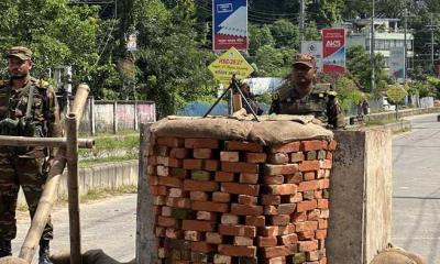 খাগড়াছড়িতে ১৪৪ ধারা অব্যাহত, ঢাকা-চট্টগ্রামের পথে অবরোধ শিথিল