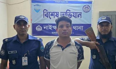 কিল-ঘুষির পর শিক্ষিকাকে ধর্ষণের চেষ্টা