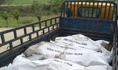 হবিগঞ্জে পিকআপ ভ্যান খাদে পড়ে নারী-শিশুসহ নিহত ৪