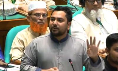 রাষ্ট্রপতিকে অপসারণ করে গ্রেপ্তার করা প্রয়োজন: সংসদে নাহিদ