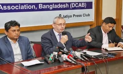নির্বাচন নিয়ে কোনো নির্দিষ্ট সময়সীমা চাপিয়ে দিতে চায় না ইউরোপীয় ইউনিয়ন