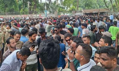 ঢাবি ছাত্রদল নেতা সাম্য হত্যা: ঢাবিতে বিক্ষোভ, ভিসি-প্রক্টরের পদত্যাগ দাবি