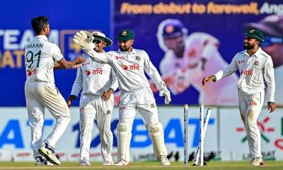 গল টেস্ট: ৪ উইকেটে ৩৬৮ রান নিয়ে তৃতীয় দিন শেষ করল শ্রীলঙ্কা