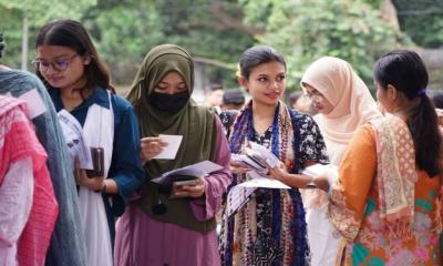 ভোটে অব্যবস্থাপনা ও পক্ষাপাতের অভিযোগ তিন প্যানেলের ৩ প্রার্থীর