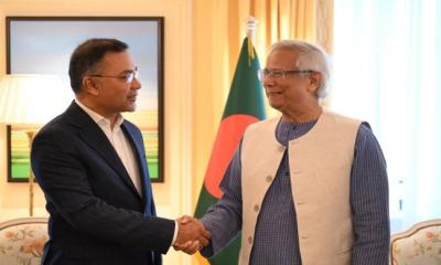 লন্ডনে তারেক ও ইউনূসের দেড় ঘণ্টার বৈঠক, একটু পরে সংবাদ সম্মেলন