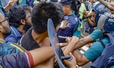 শাহবাগে অবস্থানের ঘোষণা প্রকৌশল শিক্ষার্থীদের, স্বরাষ্ট্র উপদেষ্টার ক্ষমা দাবি