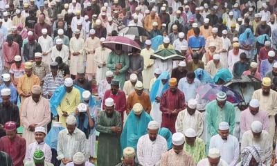 তুমুল বৃষ্টি উপেক্ষা করে শোলাকিয়ায় ১৯৯তম ঈদ জামাত অনুষ্ঠিত