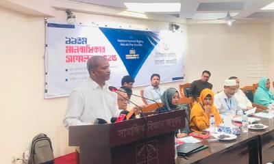 ক্ষমতা হারানোর ভয় না থাকলেই দলগুলো দানবে পরিণত হয়: আসিফ নজরুল