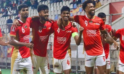 আবাহনীকে হারিয়ে কিংসের লিগ শিরোপা পুনরুদ্ধার