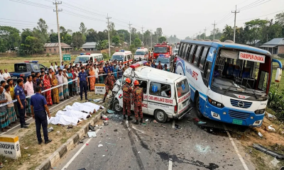 ফরিদপুরে বাস-অ্যাম্বুল্যান্স সংঘর্ষে নিহত ৫