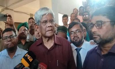 সঞ্চয়পত্রে মুনাফা বাড়ালে ব্যাংকে টাকা রাখার আগ্রহ কমবে: অর্থ উপদেষ্টা
