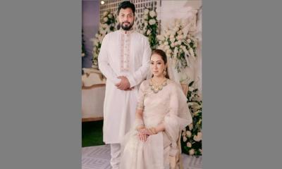 ইশরাক হোসেনের বাগদান সম্পন্ন
