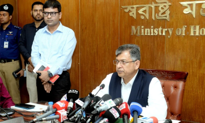 ‘পুরস্কার ও তিরস্কার’ নীতি অব্যাহত রাখার দৃঢ় প্রত্যয় স্বরাষ্ট্রমন্ত্রীর