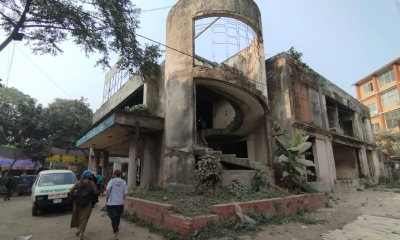 সাভারে পরিত্যক্ত কমিউনিটি সেন্টার থেকে দুটি পোড়া লাশ উদ্ধার