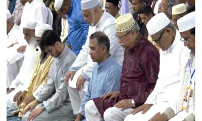 জাতীয় ঈদগাহে একসঙ্গে ঈদের নামাজ আদায় করলেন রাষ্ট্রপতি ও প্রধানমন্ত্রী