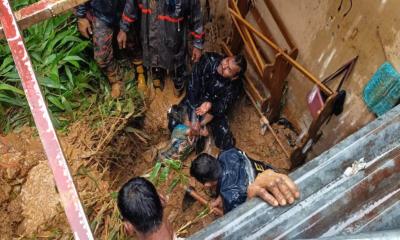 চট্টগ্রামে পাহাড়ধসে দুই শিশুর মৃত্যু