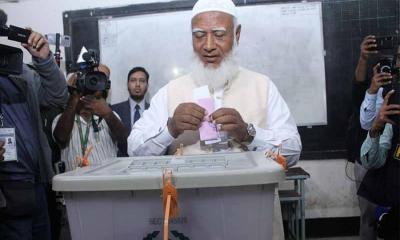 ভোট দিলেন জামায়াত আমির