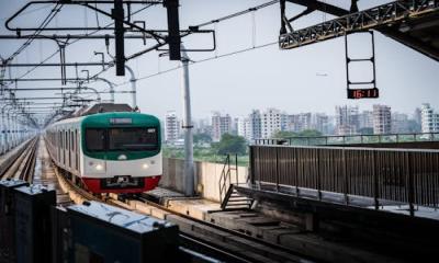 মেট্রোরেলের ট্র্যাক থেকে দুটি অবিস্ফোরিত ককটেল উদ্ধার