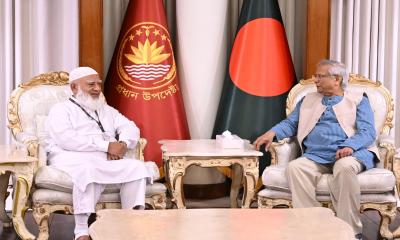 নির্বাচনে মর্যাদাপূর্ণ ভূমিকায় জামায়াত আমিরকে প্রধান উপদেষ্টার অভিনন্দন