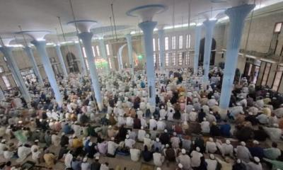 বায়তুল মোকাররমে ঈদের নামাজ শেষে জাতির কল্যাণে দোয়া