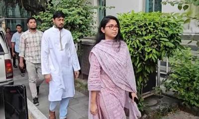 খালেদা জিয়াকে দেখতে এভারকেয়ারে গেলেন এনসিপি নেতারা