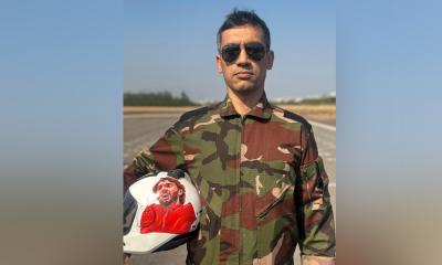 হাদির ছবি আঁকা হেলমেট পরে প্যারাট্রুপারে অংশ নেবেন আশিক চৌধুরী