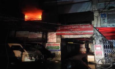 উদীচীর কেন্দ্রীয় কার্যালয়ে অগ্নিসংযোগের প্রতিবাদে বিক্ষোভ, দোষীদের শাস্তির দাবি