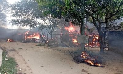 খাগড়াছড়িতে অবরোধ পুরোপুরি প্রত্যাহারের ঘোষণা জুম্ম ছাত্র-জনতার