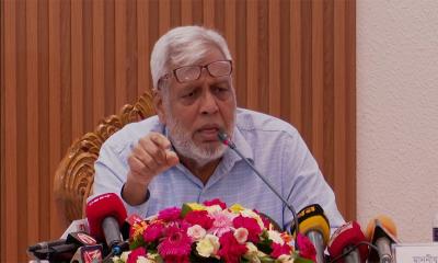 বাজারে বাড়তি দামে এলপিজি বিক্রি বন্ধে ভ্রাম্যমাণ অভিযান: জ্বালানি উপদেষ্টা