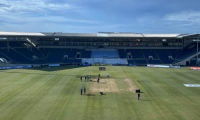 মিরাজ আগে ব্যাট নিলেন