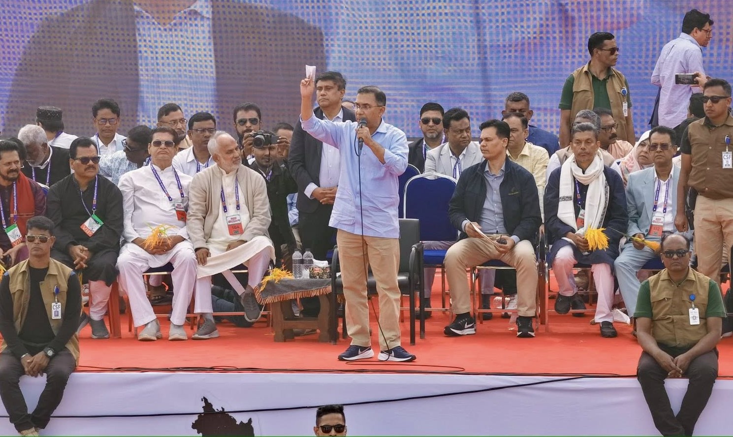 একটি রাজনৈতিক দল নারীদের ঘরে আটকে রাখতে চায়: তারেক রহমান