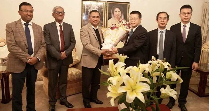 তারেক রহমানের সঙ্গে চীনের রাষ্ট্রদূতের সৌজন্য সাক্ষাৎ