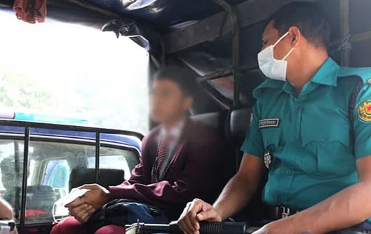 ধানমন্ডি ৩২ থেকে সন্দেহভাজন হিসেবে আটক করা সেই কিশোরকে ছেড়ে দিয়েছে পুলিশ