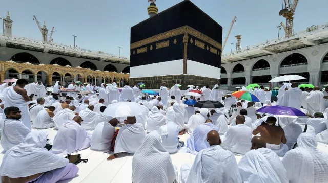 সৌদিতে অবৈধ হজযাত্রীদের আশ্রয় দিলে  ১ লাখ রিয়াল জরিমানা