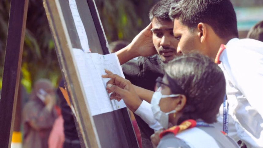 এইচএসসিতে খাতা চ্যালেঞ্জে জিপিএ-৫ পেলেন ২০১ জন, ফেল থেকে পাস ৩০৮