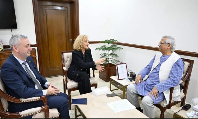 ইইউ’র সঙ্গে শিগগিরই এফটিএ নিয়ে আলোচনার আহ্বান প্রধান উপদেষ্টার